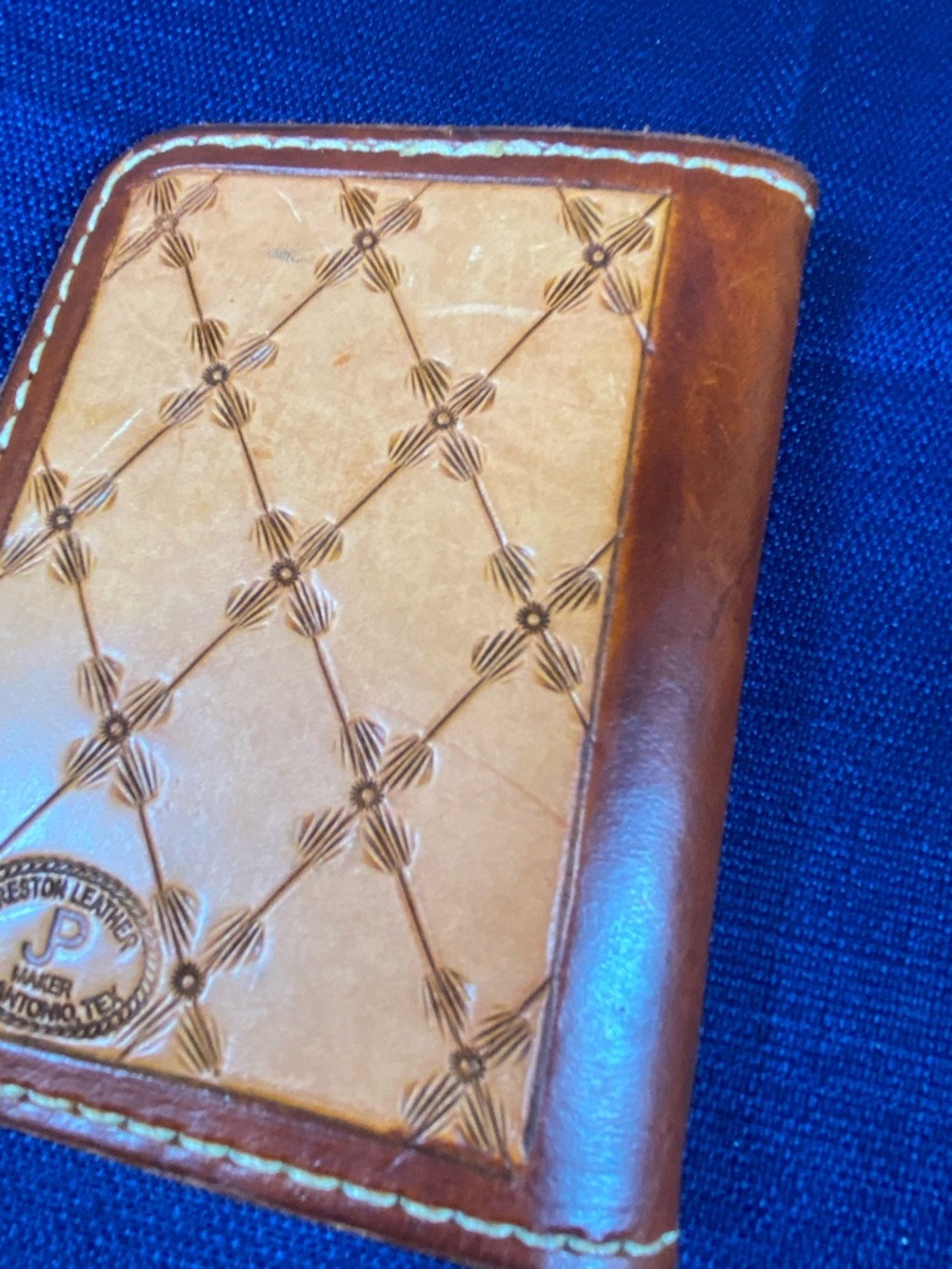 Handcrafted Leather Wallet - Picture 3 of 7